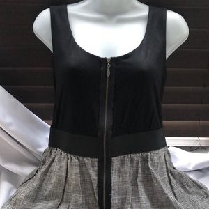 Be Bop Beautiful Sleeveless Dressed ruffle at the bottom size Lg
